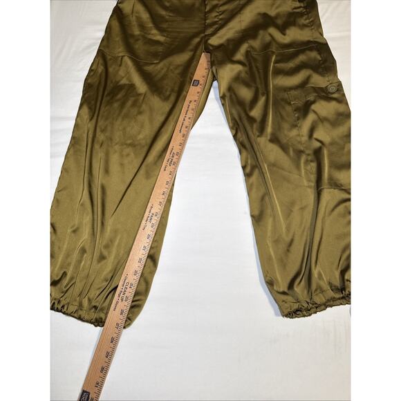 Old Navy Womens Satin Cargo Pocket Pants Joggers Olive Green Stretch Sz XL EUC - Picture 9 of 15
